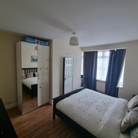 Guess Bungalow Wembley Apartment London Luaran gambar