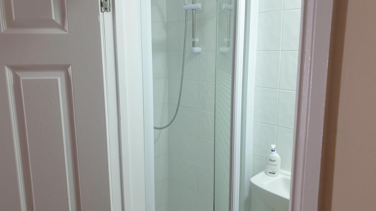 Guess Bungalow Wembley Apartment London Luaran gambar