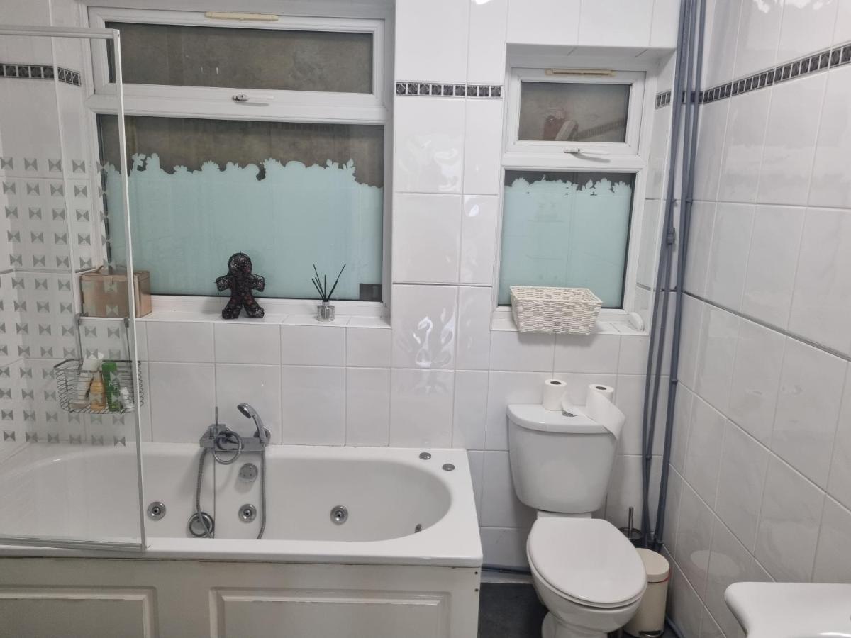 Guess Bungalow Wembley Apartment London Luaran gambar